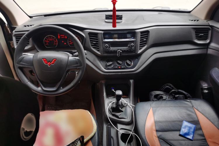 Used Wuling Hongguang V 2021 1.5L Jingqu Version LAR
