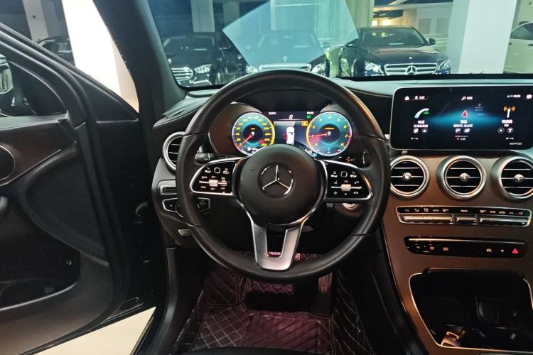 Used Mercedes-Benz GLC 2020 GLC 260 L 4MATIC Luxury Model Steering Wheel