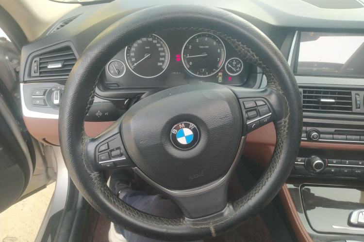 Used BMW 5 Series 2017 525Li Leading Model
