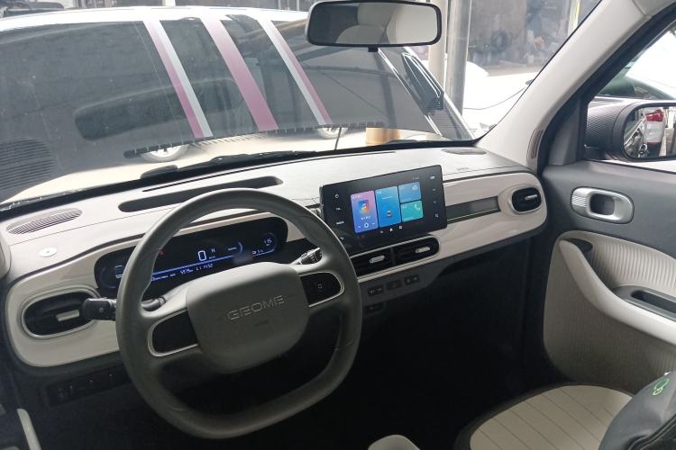 Used Geely Galaxy Panda 2025 210km Panda Kart Center Console