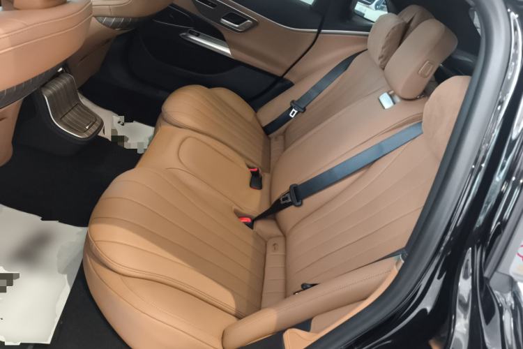 Used Mercedes-Benz E-Class New Energy 2024 E 350 e L Plug-in Hybrid Sedan
