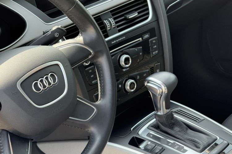 Used Audi A4L 2016 30 TFSI Collector's Edition Automatic Comfort Model