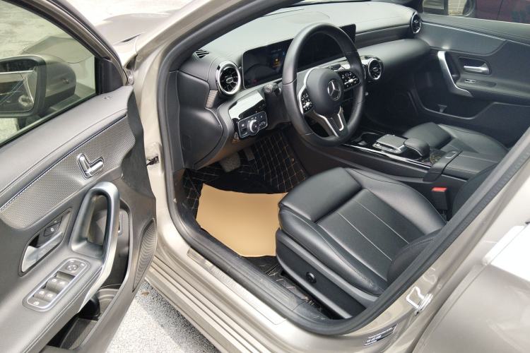 Used Mercedes-Benz A-Class 2020 Facelift A 180 L Sport Sedan Special Configuration Driver Seat