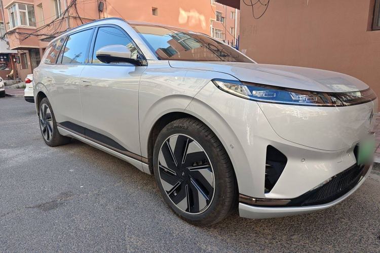 Used Dongfeng eπ eπ008 2024 210Max Range-Extended Version 6 Seats