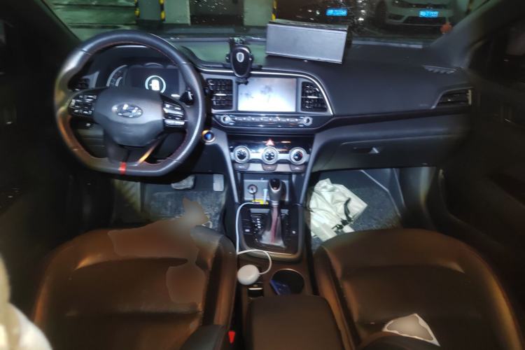 Used Hyundai Elantra (6th Generation / Lingdong) 2019 1.4T Dual-Clutch Xuan Dong · Dynamic Model Center Console