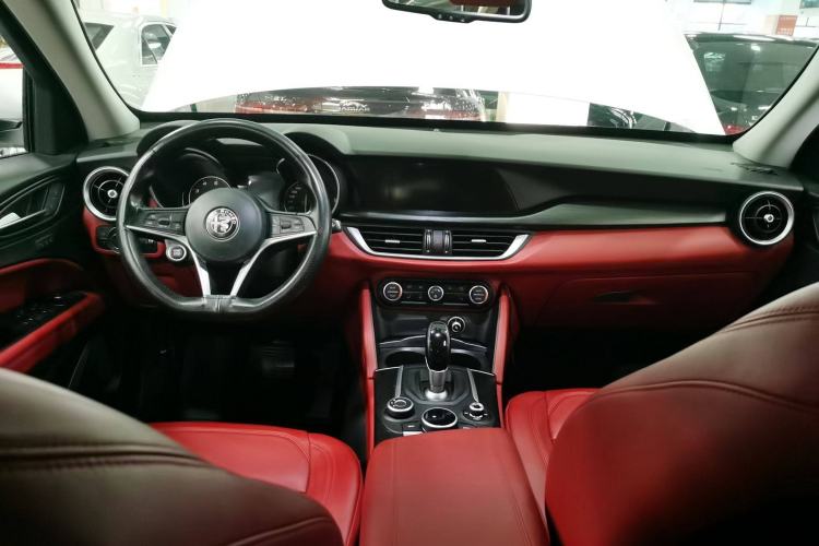 Used Alfa Romeo Stelvio 2017 2.0T 200HP Elite Edition
