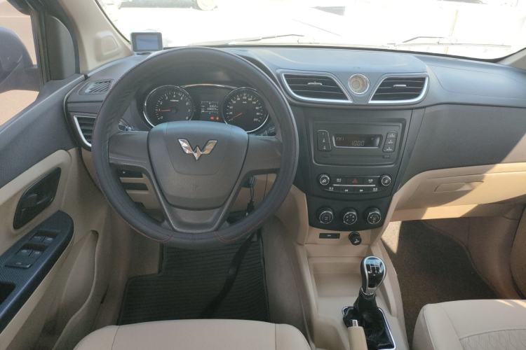 Used Wuling Hongguang 2015 1.5L S1 Standard China V-Emission Standards