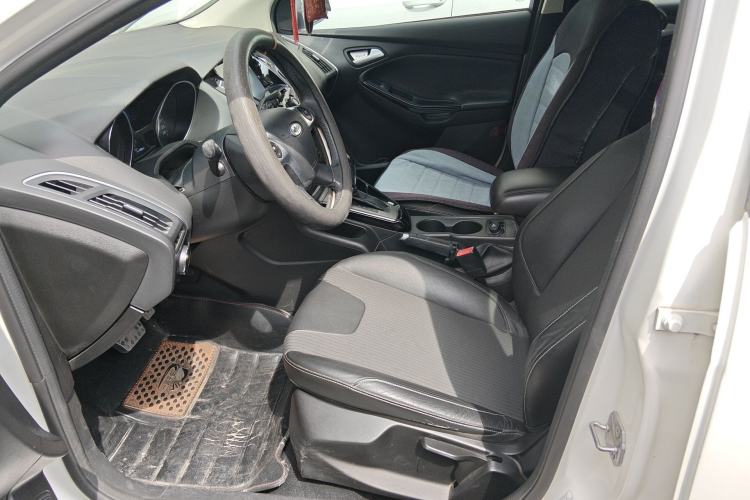 Used Ford Focus 2012 Hatchback 1.6L Automatic Fashion Edition