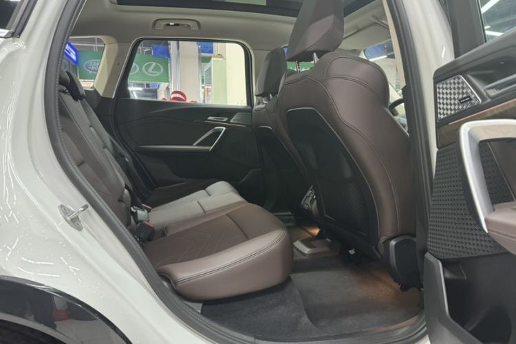 Used BMW iX1 2023 xDrive30L X Design Package