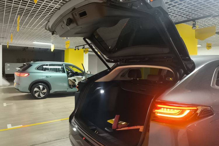 Used Changan UNI-K iDD 2022 Blue Whale iDD 130km 1.5T Prestige Model
