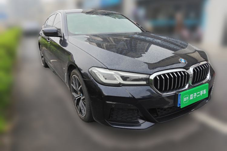 Used BMW 5 Series 2022 530Li Luxury Edition M Sport Package Front Right 45 Deg