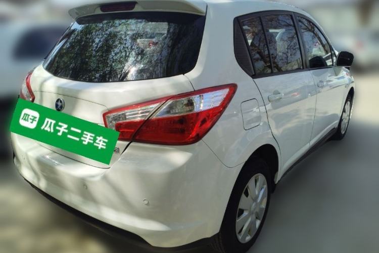 Used Venucia R50 2015 1.6L Manual Fashion Edition Rear Right 45 Deg