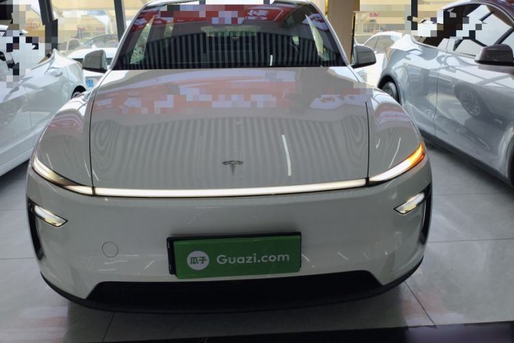 Used Tesla Model Y 2025 Rear-Wheel-Drive Version Front