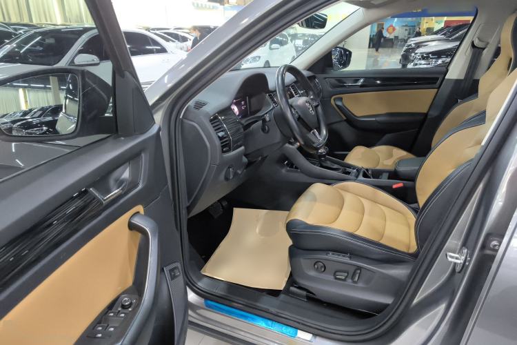 Used Skoda Kodiaq GT 2019 TSI330 Two-Wheel-Drive Luxury Edition China VI Standard Driver Seat