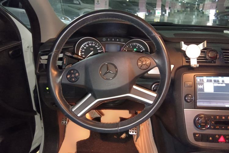 Used Mercedes-Benz R-Class 2014 R 320 4MATIC Business Model
