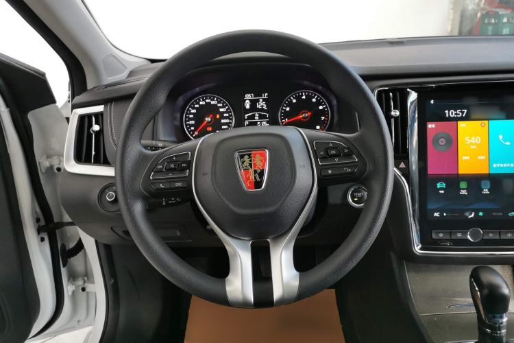 Used Roewe i6 2020 PLUS 1.6L CVT 4G Connected Glory Flagship Edition
