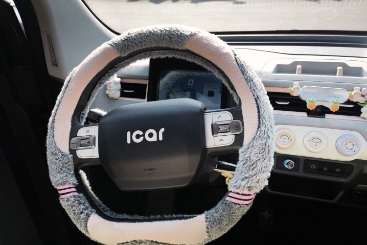Used Chery QQ Ice Cream 2022 170km Sundae Phosphate Lithium-Ion Steering Wheel