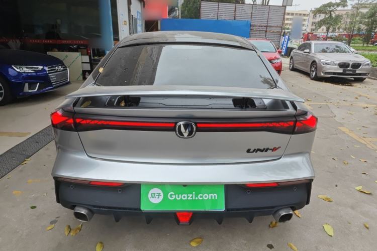 Used CHANGAN UNI-V 2022 1.5T Prestige Version Rear