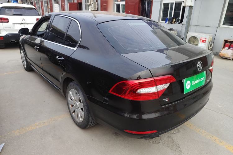 Used Skoda Superb 2013 1.4TSI DSG Sport Edition Rear Left 45 Deg