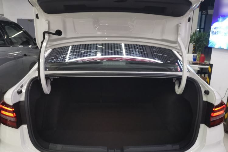 Used Volkswagen Lavida 2021 1.5L Automatic Comfort Edition Trunk