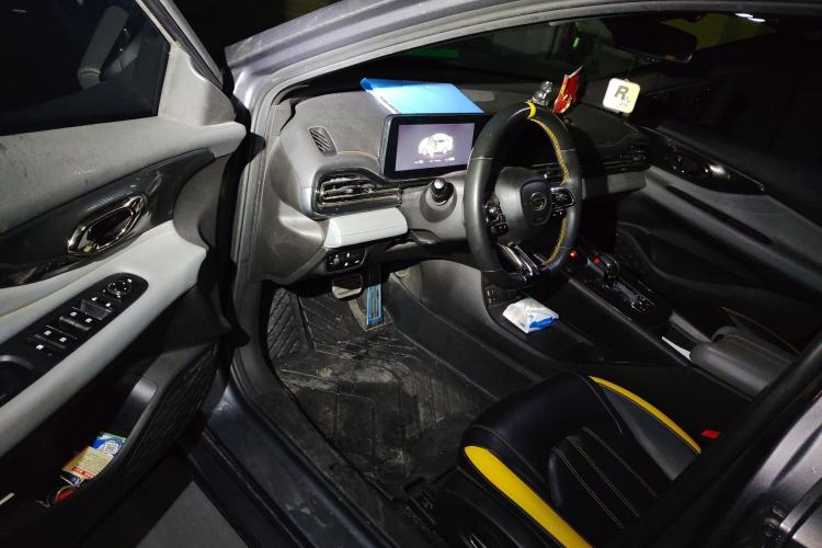 Used GAC Trumpchi EMPOW 2021 270T DCT J16 Version Driver Seat