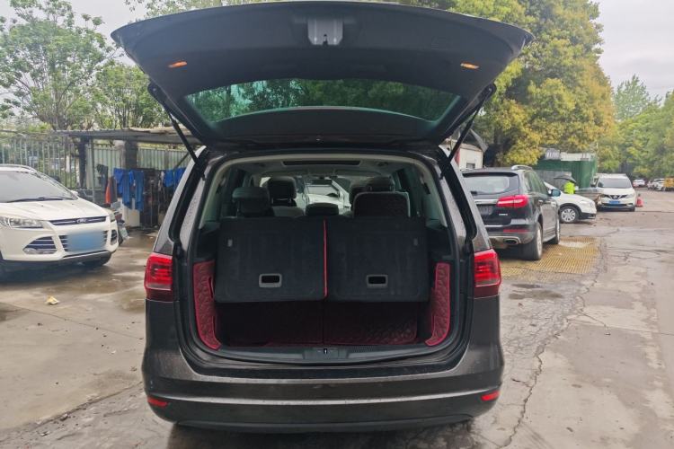 Used Volkswagen Sharan 2016 280TSI Enjoyment Model 7-Seater
