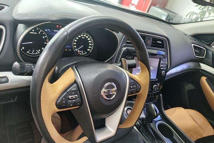 Used Nissan Maxima 2016 2.5L XV Ultimate Edition
