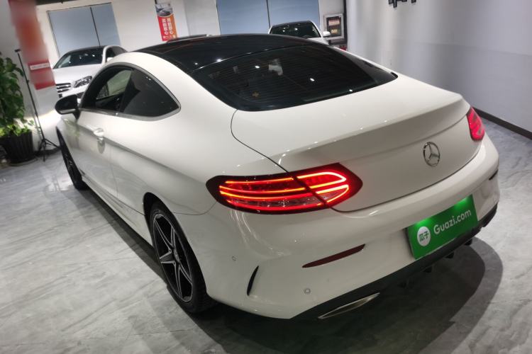 Used Mercedes-Benz C-Class 2017 Facelift C 200 Coupe
