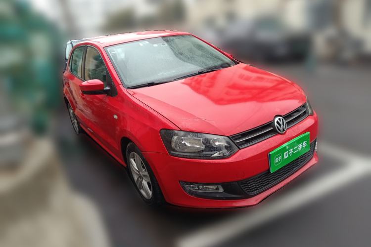 Used Volkswagen Polo 2011 1.6L Manual ZhiShang Edition Front Right 45 Deg