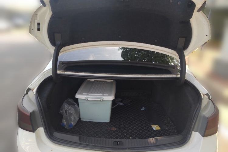 Used Buick Verano 2019 Sedan 20T Dual-Clutch Leading Model Trunk