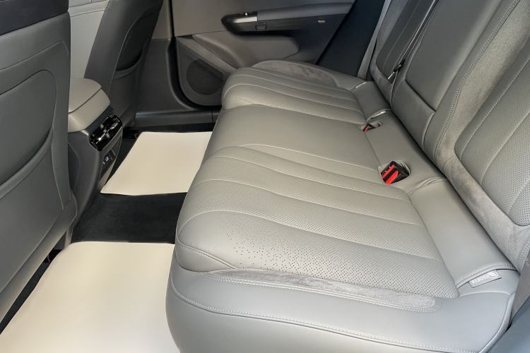 Used Lynk & Co 07 2024 EM-P 126 Long-Range Ultra
