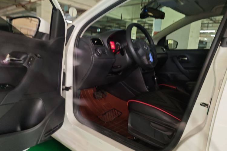 Used Volkswagen Polo 2013 1.6L Automatic Comfort Edition