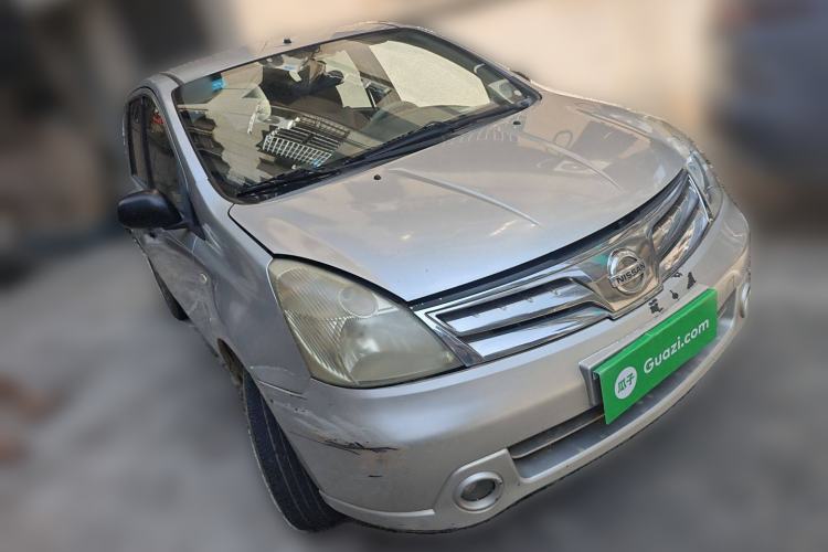 Used Nissan Livina 2010 Jingyue Edition 1.6L Automatic All-in-One Model