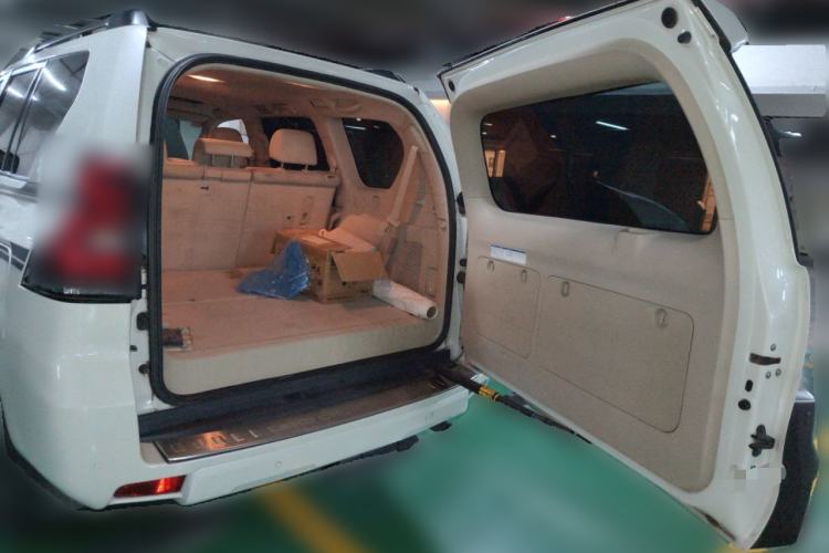 Used Toyota Prado 2018 3.5L Automatic VX with Rear-Mounted Spare Tire
