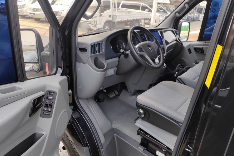 Used Foton Toano 2024 Urban Edition Multi-Function 2.0T Automatic Short Wheelbase Low-Roof Single-Tire Rear 5-Seater
