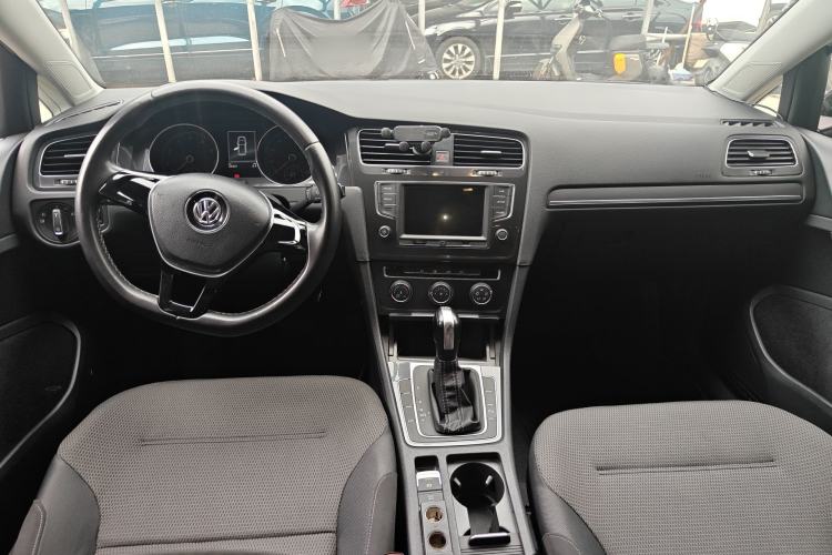 Used Volkswagen Golf 2017 230TSI Automatic Comfort Edition – Celebrating Milestone of One Million Units