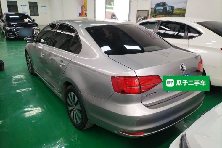 Used Volkswagen Sagitar 2017 180TSI Automatic Luxury Edition
