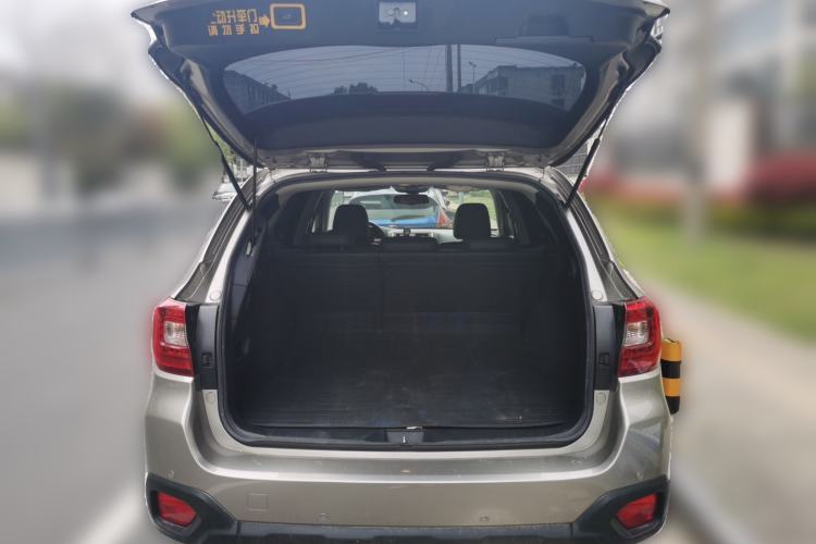 Used Subaru Outback 2016 2.5i Luxury Navigation Edition Trunk