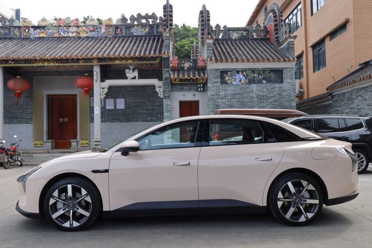 Used XPeng MONA M03 2024 620 with Ultra-Long Range