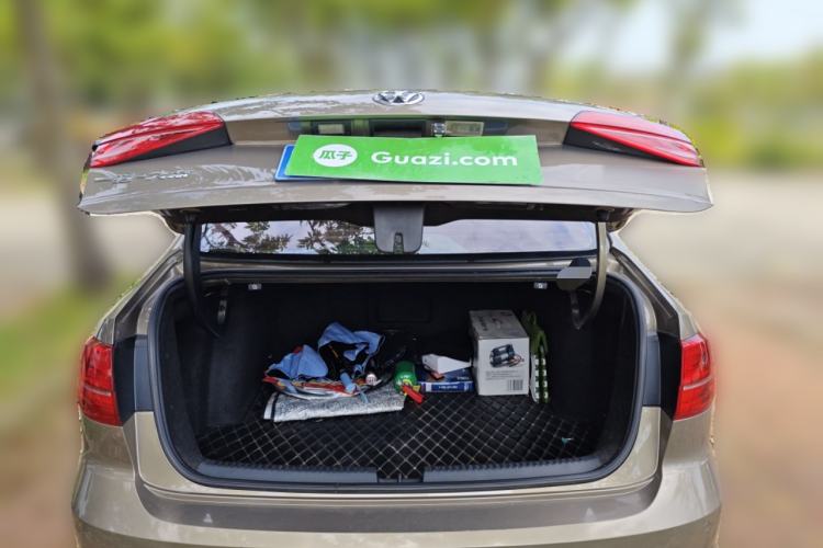 Used Volkswagen Sagitar 2015 1.6L Automatic Comfort Model Trunk