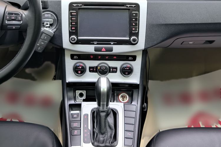 Used Volkswagen Magotan 2015 1.8TSI Advanced Model
