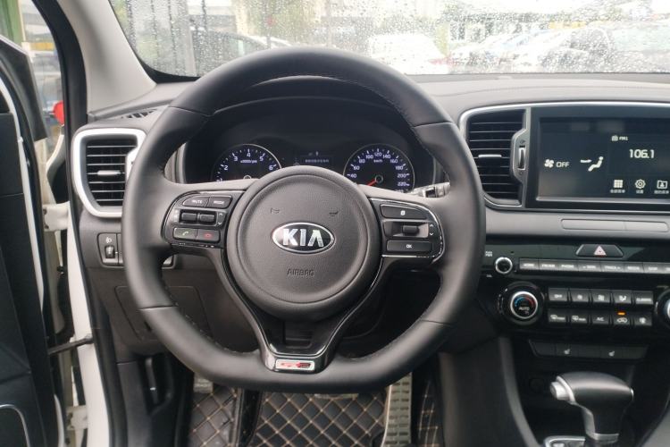 Used Kia KX5 2016 1.6T Automatic Two-Wheel Drive DLX Steering Wheel
