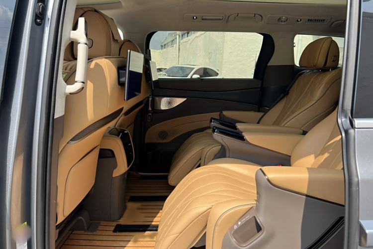 Used Denza D9 2022 DM-i 970 Four-Wheel Drive Flagship Model