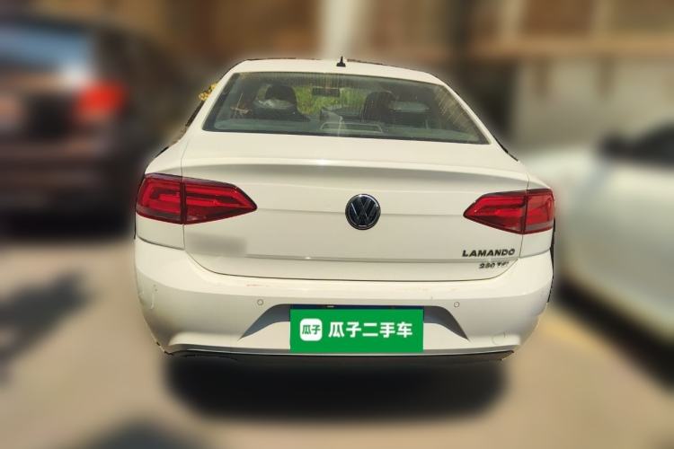 Used Volkswagen Lamando 2017 230TSI Manual Trend Edition Rear