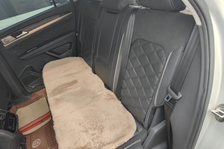 Used Volkswagen Teramont X 2020 Revised Version 380TSI Four-Wheel Drive Prestige Luxury Edition Left Rear Seat