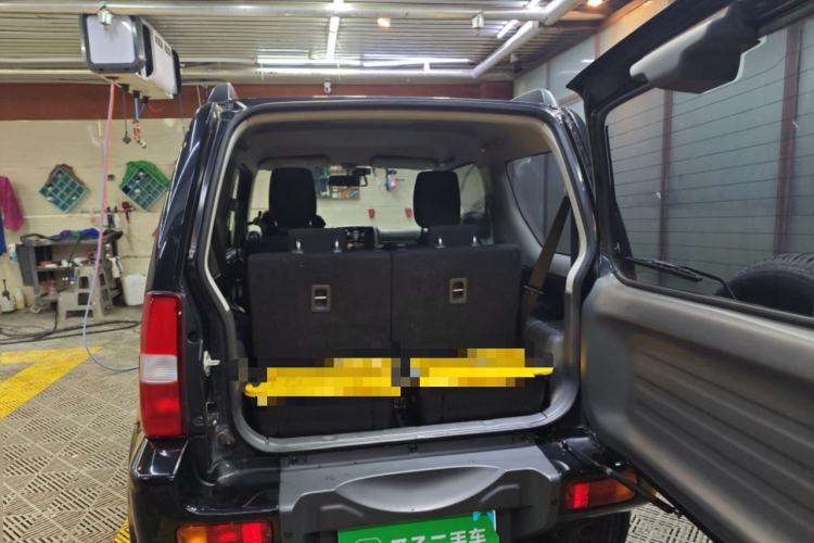 Used Suzuki Jimny 2015 1.3 AT JLX Trunk