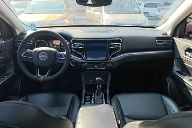 Used Jeep Commander 2018 2.0T Two-Wheel Drive Enjoy Edition China V