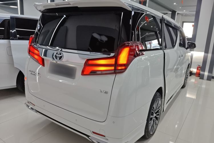 Used Toyota Alphard 2018 Revised Version 3.5L Premium Edition