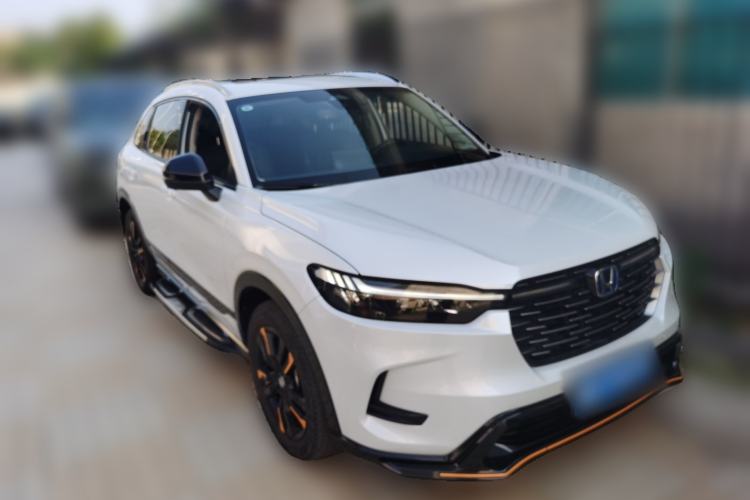 Used Honda HR-V 2023 2.0L eHEV Dynamic Edition Front Right 45 Deg