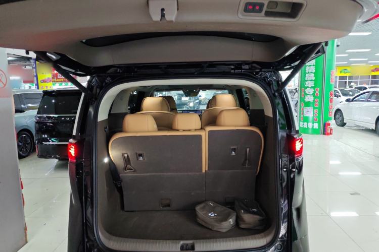 Used Denza D9 2022 EV 620 Prestige Model